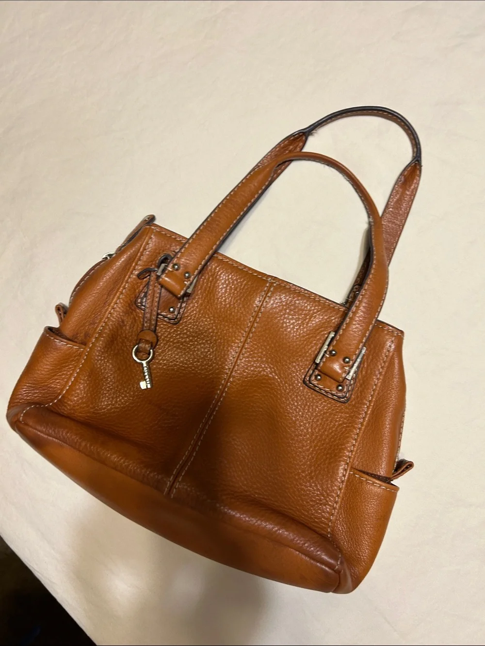 Fossil pebbled leather